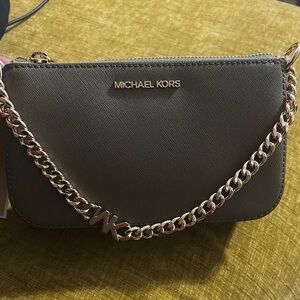 Michael Kors Jet Set safari green sm chain Pouchette leather